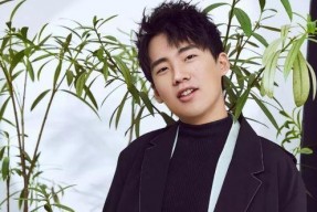 吃瓜娱乐郭麒麟,吃瓜娱乐背后的喜剧人生