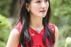 娱乐吃瓜姐谢娜,娱乐圈的“吃瓜女王”